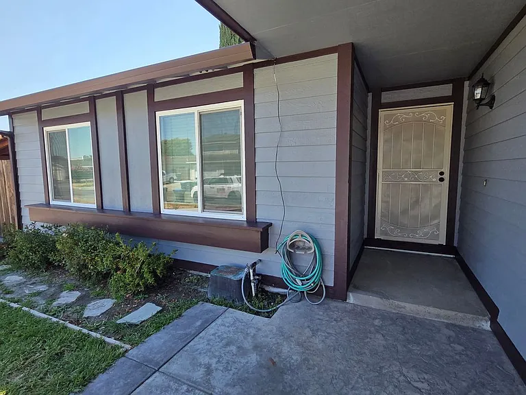 616 Placer Ln — Photo 5