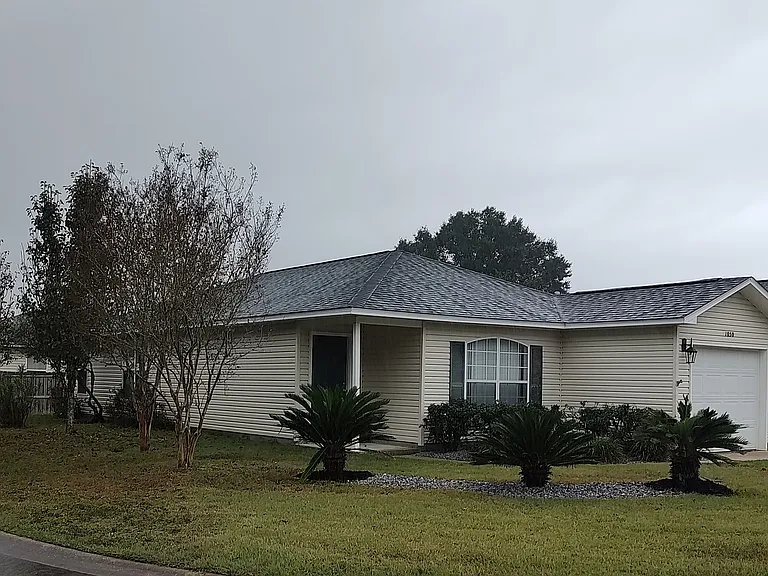 1050 Antigua Cir — Photo 1