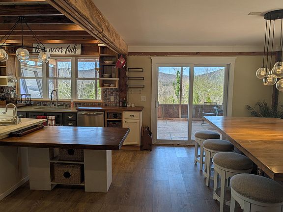 5th image of 421 Dogwood Ln