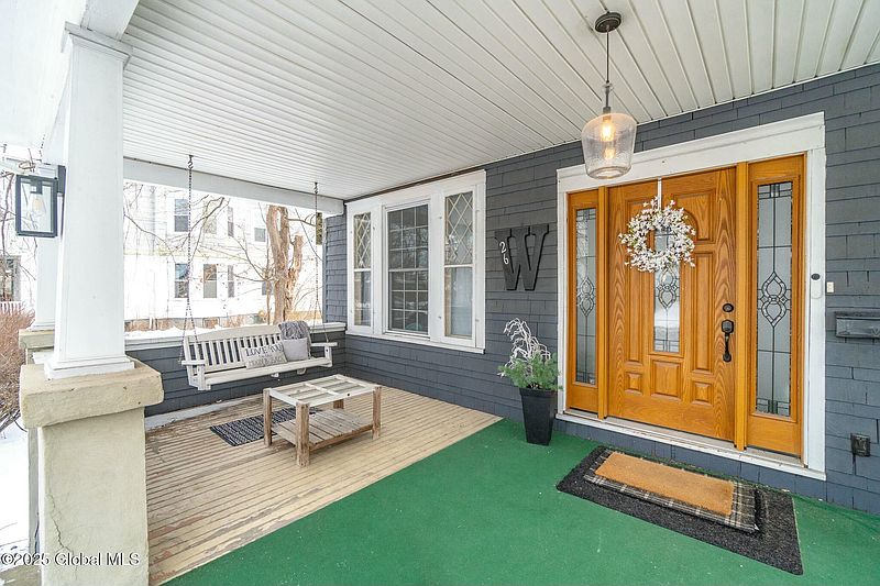 4th image of 26 S Lake Avenue