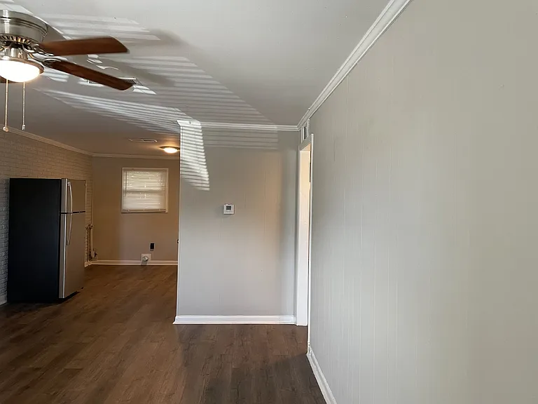 102 Madrid St #9 — Photo 4