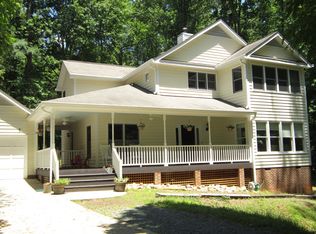 122 Waverly Forest Ln, Chapel Hill, NC 27516