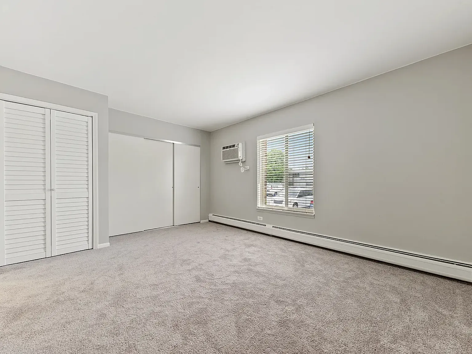 2 bed, 1060 sqft, $2,100 — Photo 3