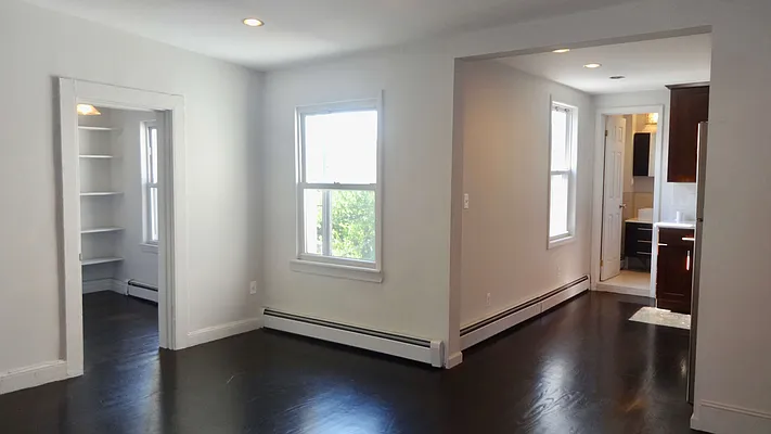 Rented by Grand & Co. | media 9