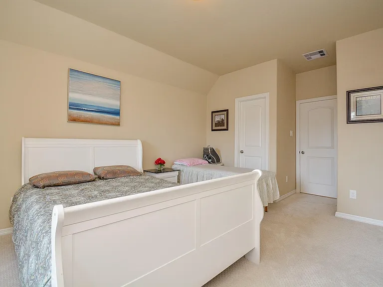 6302 Kennedy Hills Ct — Photo 16