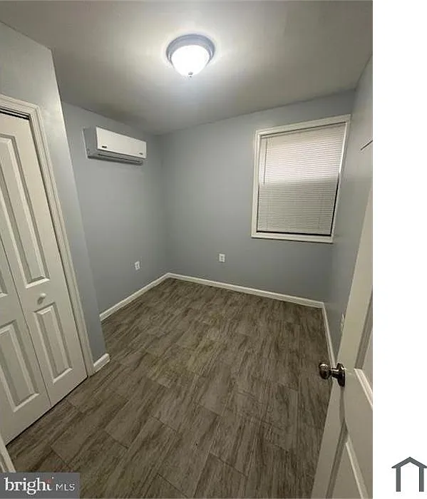 4 bed, $3,989 — Photo 4