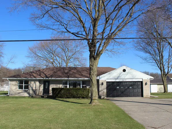 1410 Williams St, Angola, IN 46703