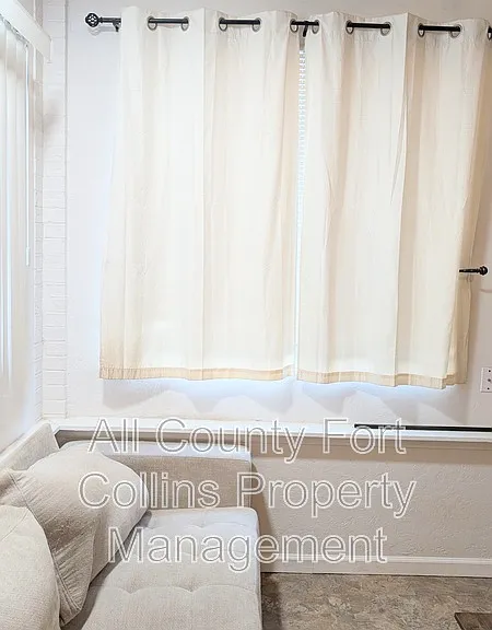 348 N Jefferson Ave #102 — Photo 4