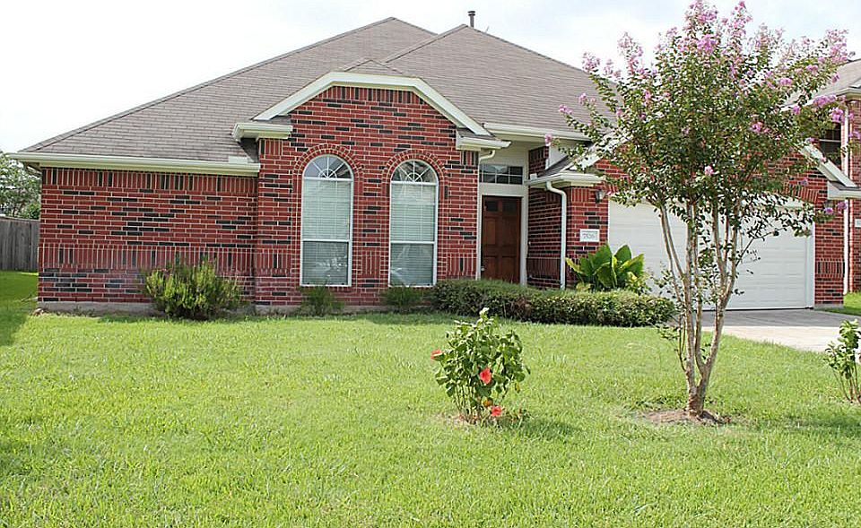 1st image of 7526 Brighton Knolls Ln