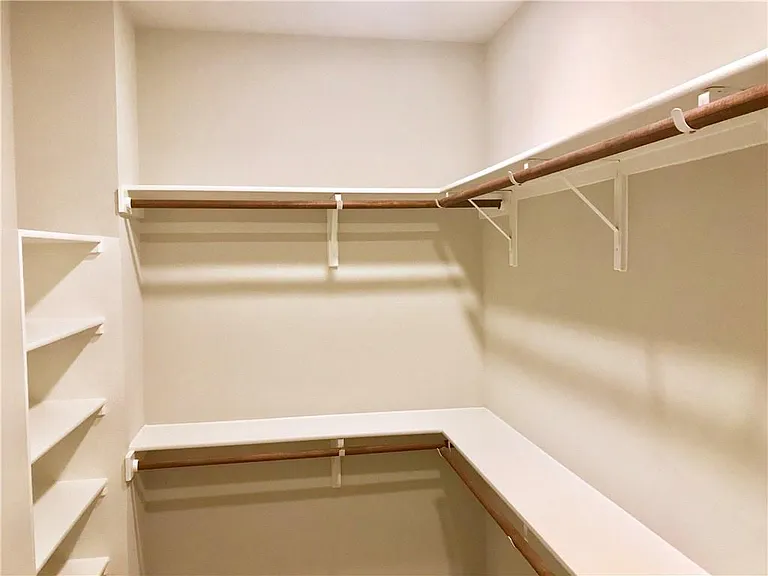 6814 E Riverside Dr #106 — Photo 22