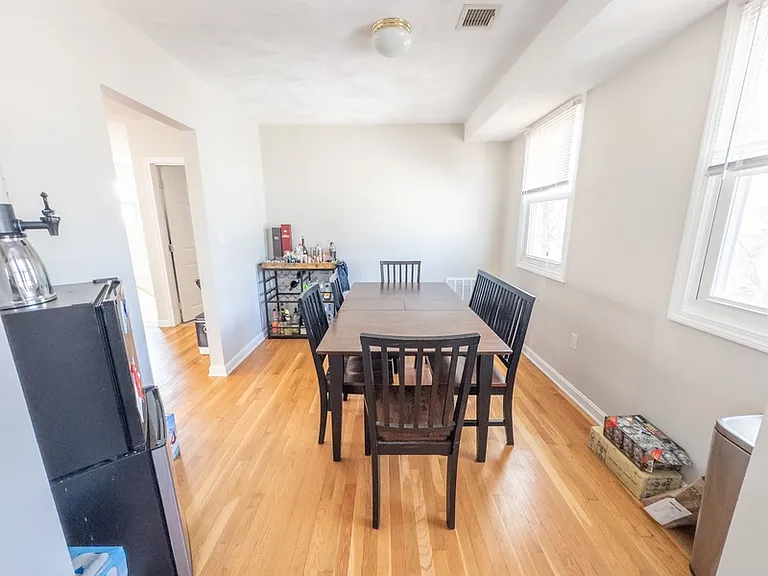 28 Fisk Ave #2 — Photo 6