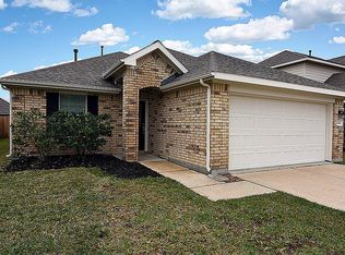 3042 Boxwood Springs Ln, Dickinson, TX 77539
