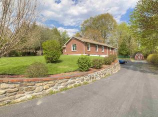 17 Sheridan Dr, Pawling, NY 12564