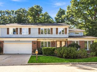 3148 Cottonwood Ct, Highland Park, IL 60035