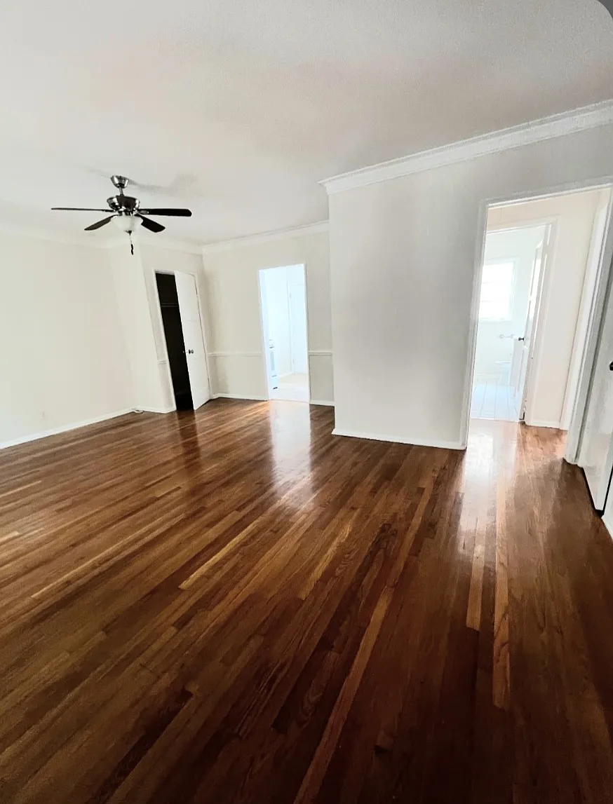 6542 Franklin Ave — Photo 3