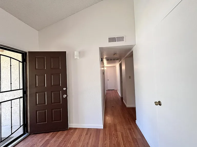 5337 W Richert Ave — Photo 11