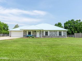 17 Beaver Creek Rd, Picayune, MS 39466