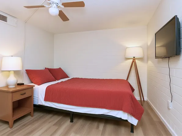 The Madrid Courtyard Apartments