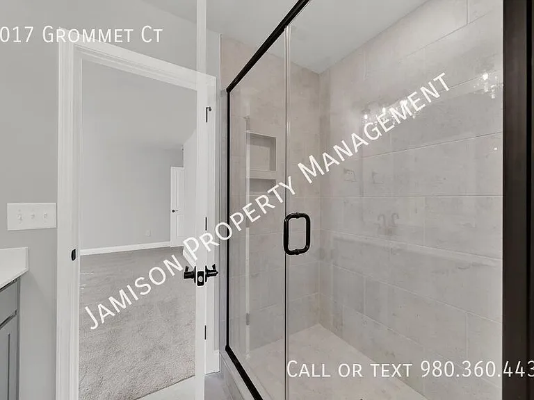 4017 Grommet Ct — Photo 24
