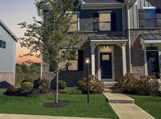 161 Marketplace Ave, Coraopolis, PA 15108