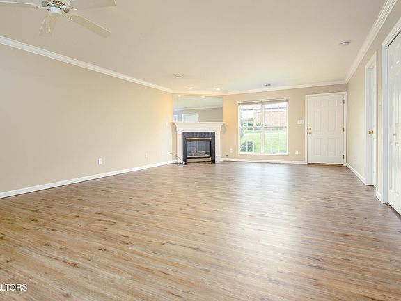 5th image of 4505 Shamus Way