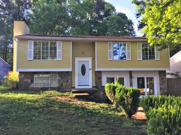 5404 Tracey Dr, Stone Mountain, GA 30088