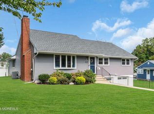 712 Howell Dr, Brielle, NJ 08730