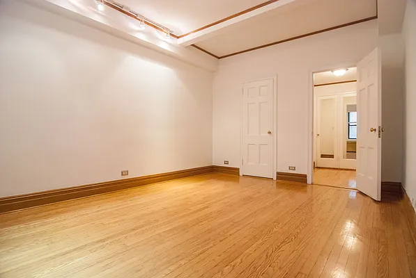 Rented by WAM Partners - William Moses Co. | media 25