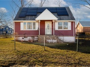 155 Moffitt St, Bridgeport, CT 06606