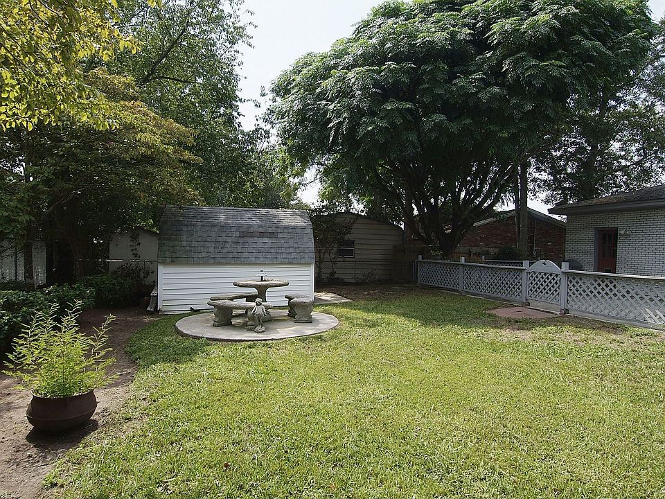 Nice back yard