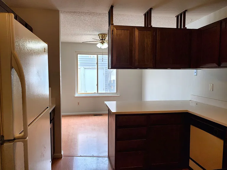 11891 Monroe Way — Photo 4