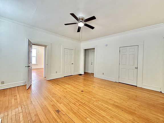 3rd image of 255 S Jackson St #4