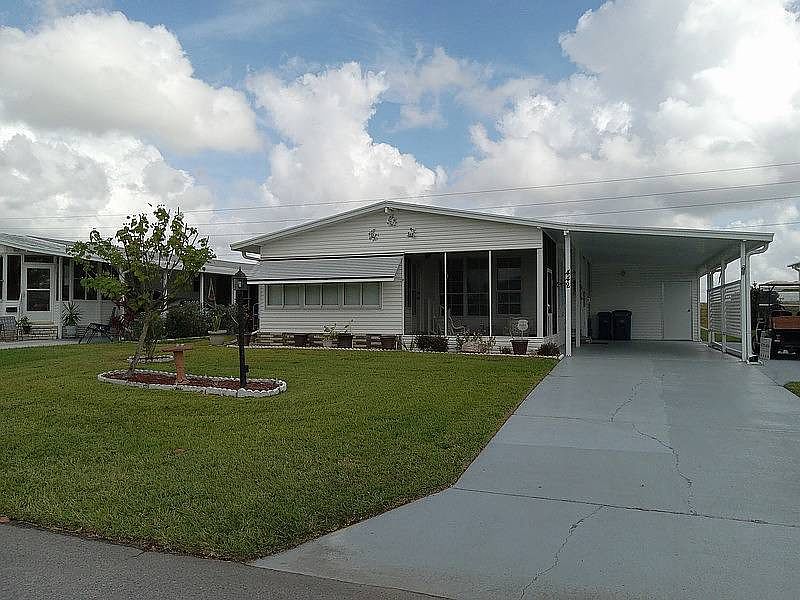 1st image of 442 Martinique Dr #313