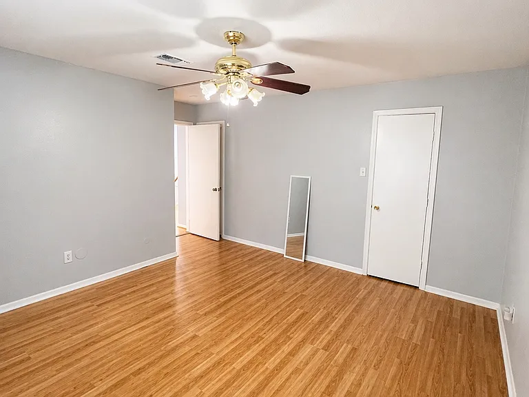 8340 Folkstone Ln #1 — Photo 12