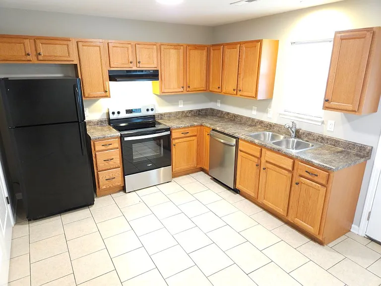 705 Crestland Ave #B1 — Photo 3