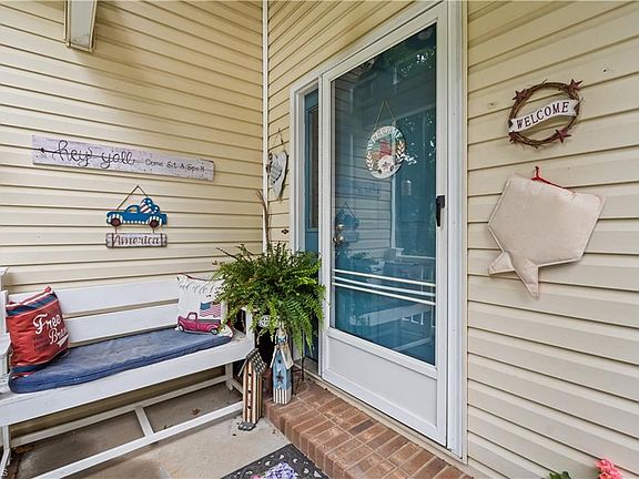 2nd image of 127 Woodtree Ln