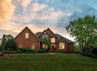 11 Red Maple Ct, Jonesborough, TN 37659