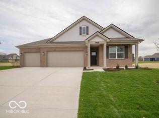 2261 Pine Valley Dr, Plainfield, IN 46168