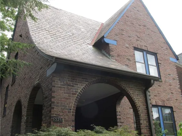 325 Leroi Rd, Pittsburgh, PA 15208