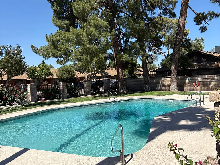 102 W Loma Vista Dr #102 — Photo 20