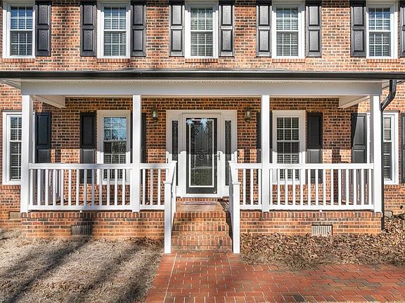 2nd image of 304 Courtland Dr