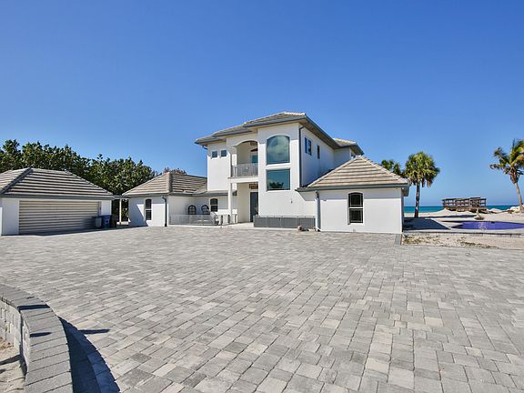 3rd image of 7816 Sanderling Road