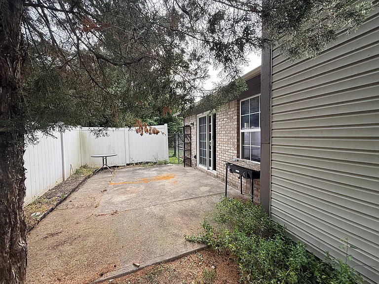 1199 Acadia Ct — Photo 10