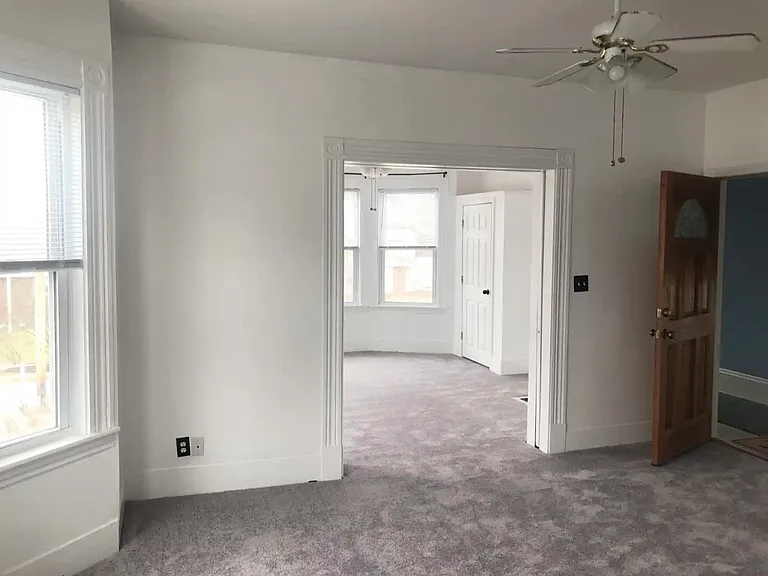 32-34 Lincoln St #2 — Photo 3