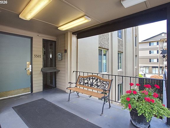 4th image of 5565 E Evergreen Blvd APT 3303