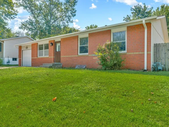 2225 SE 36th St, Topeka, KS 66605