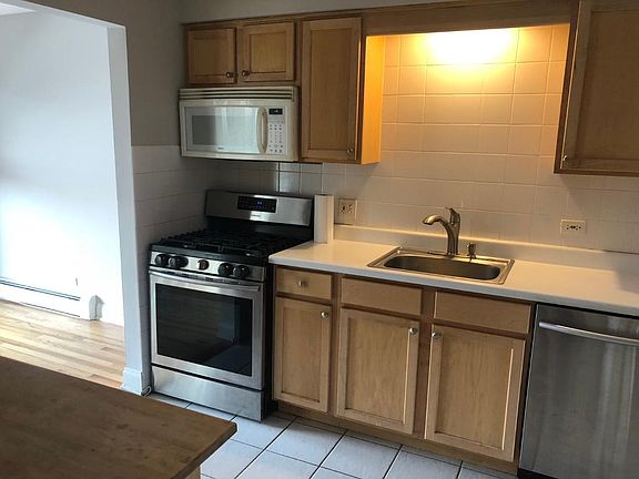 2nd image of 8454 W Catalpa Ave Unit 1