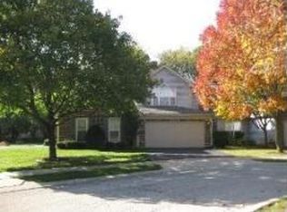 867 Wembley Ct, Elgin, IL 60120