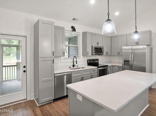 28 Avalon Dr, Beaufort, SC 29907