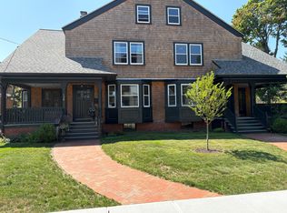 138 Arnold Ave, Cranston, RI 02905